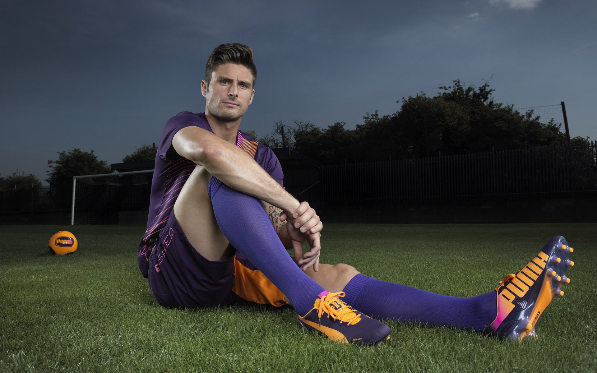 “足球+健康”理念在全国基层广泛传播,运动全民化深入人心,足球运动在全民健身中的意义